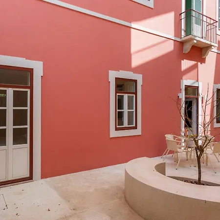 Apartment Princess Building W/pool By Lovelystay