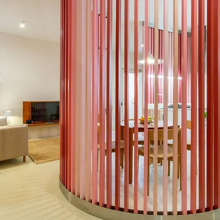 Apartment Princess Building W/pool By Lovelystay *