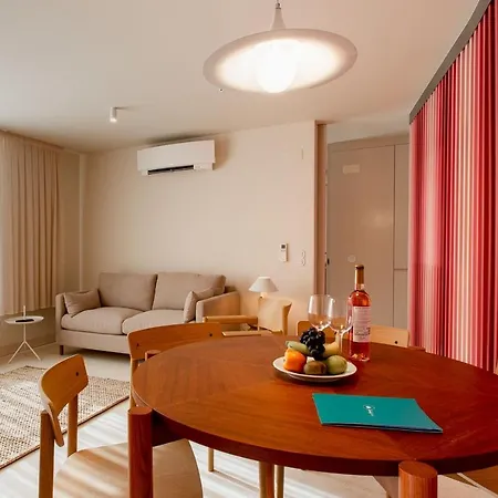Princess Building W/pool By Lovelystay Apartment *